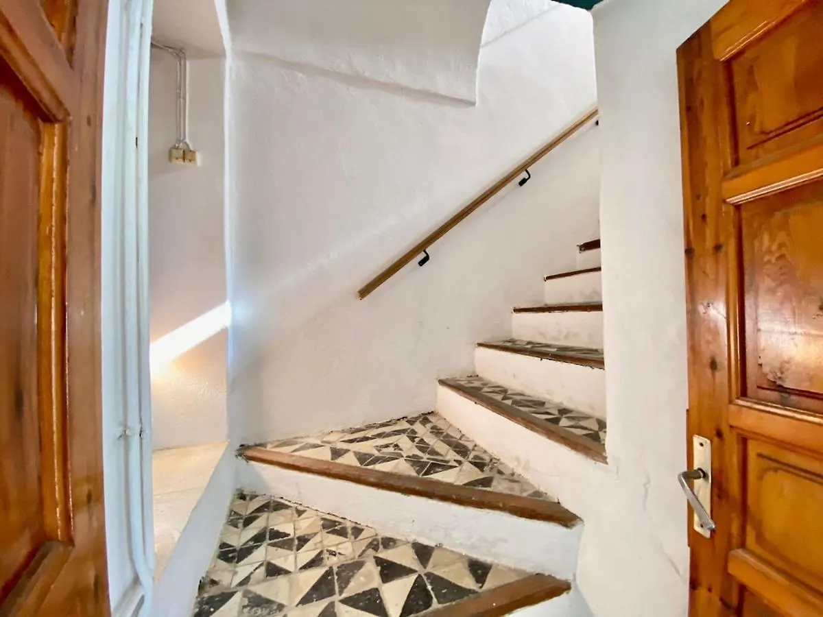 Apartment Princesse Aicha , Ladies Only , B&B & Piscine , Sidi Bou Said Tunis